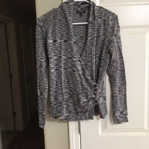Women's Apt. 9 Black/Gray Striped Top Size Small